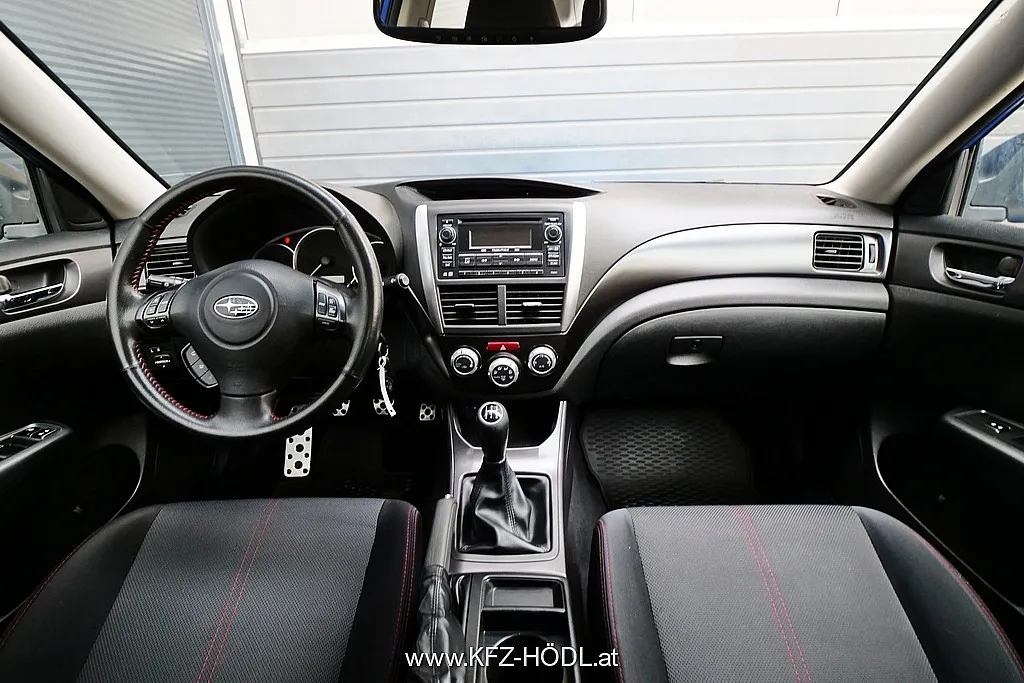 Subaru Impreza WRX Image 9