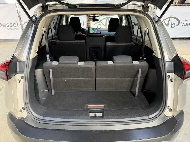 Nissan X-Trail X-Trail 1.5 T MHEV N-Connecta 7pl. X-tronic Image 12