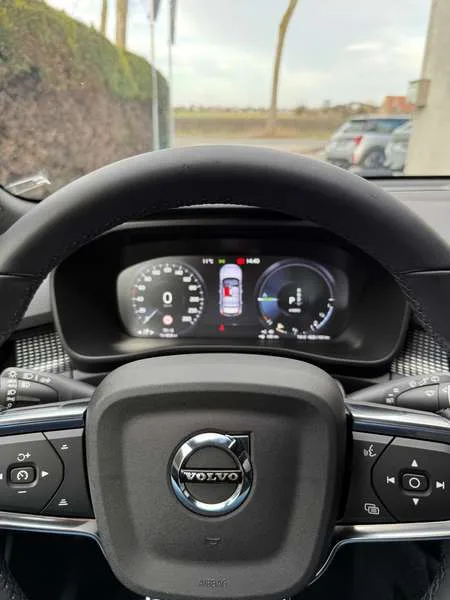 Volvo XC40 T5 Hybrid, R-Design,Camera,Leder Int,Elekt koffer Image 10