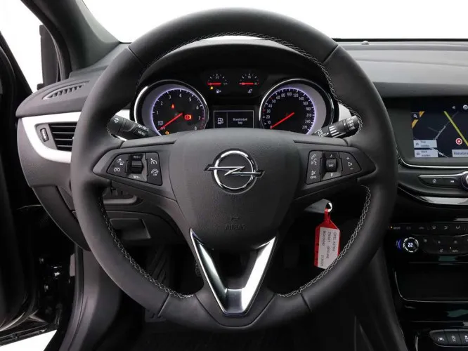 Opel Astra 1.2i GS Line + GPS Image 10
