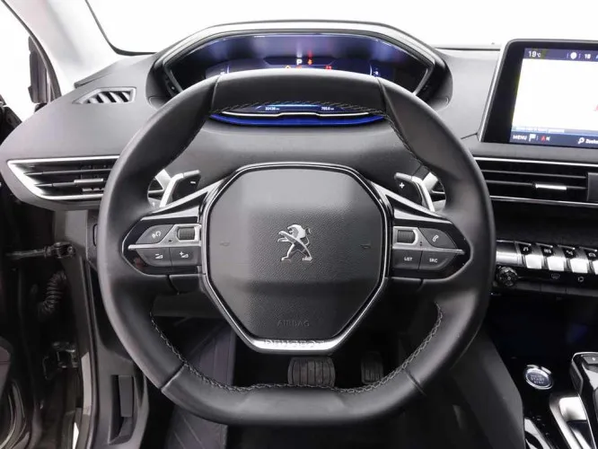 Peugeot 5008 1.5 BleuHDi EAT8 Allure 7pl. + GPS Image 9