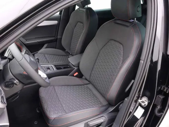 Seat Leon 1.5 TSi 150 FR Sportswagon + GPS + Virtual + Winter + LED Lights Image 7
