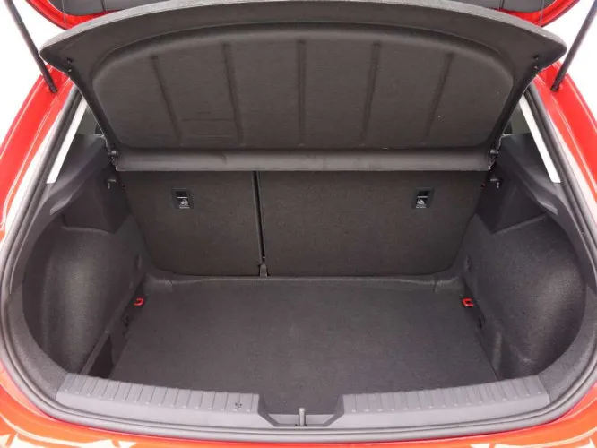 Seat Leon 1.0 TSi 110 Style + Carplay + LED Lights Image 6