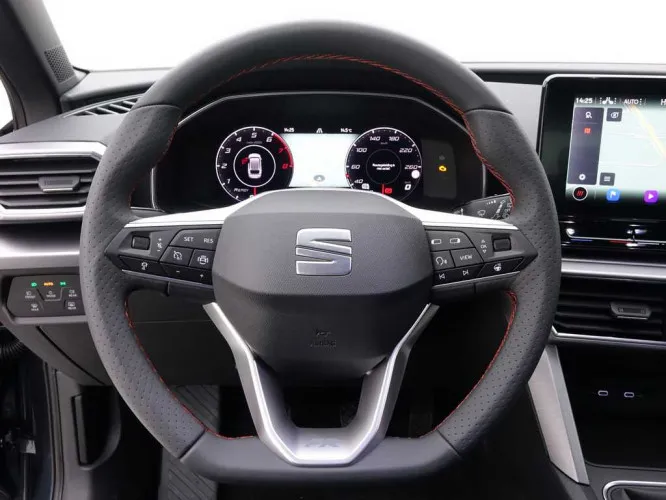 Seat Leon 1.5 TSi 150 FR Sportswagon + GPS + Virtual + Winter + LED Lights Image 10
