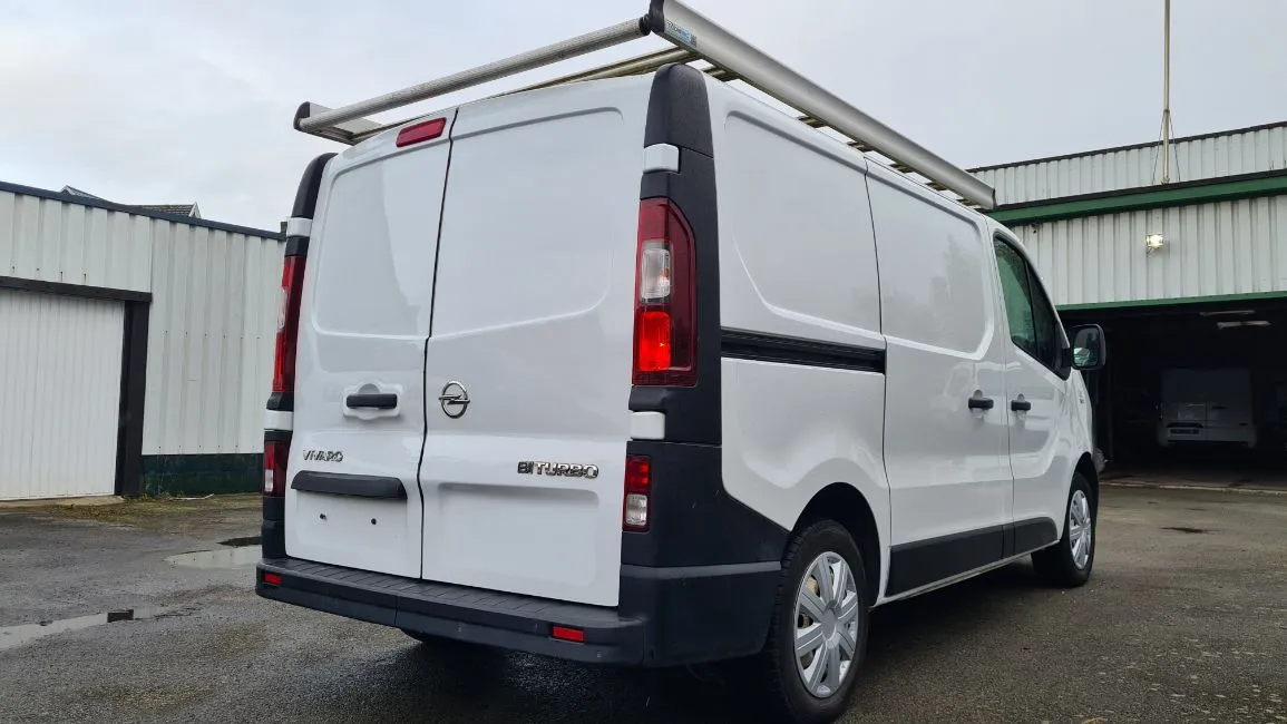 Opel Vivaro BiTurbo EU6 Airco Cr. Control  Image 4