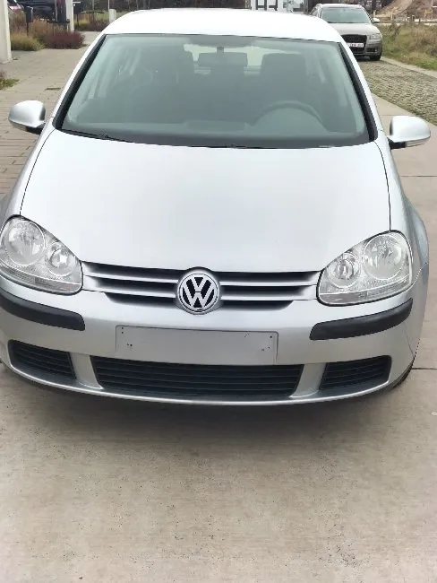Volkswagen Golf  Image 1