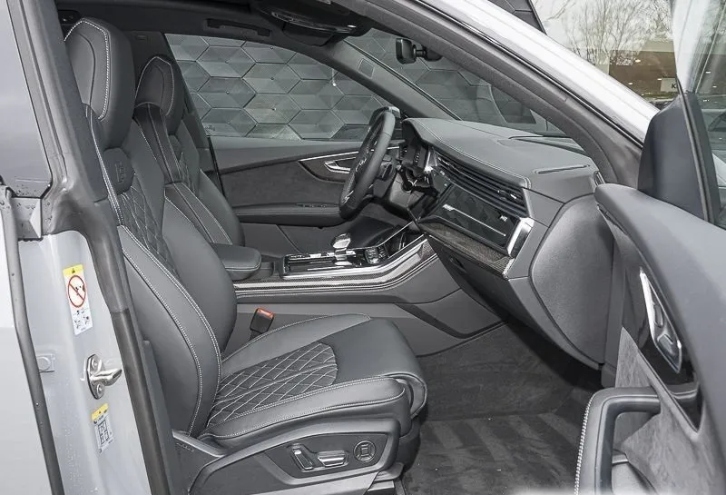Audi Q8 50 TDI Quattro S-line =Carbon Style= Pano Гаранция Image 7
