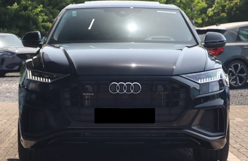 Audi Q8 55 TFSI Quattro S-line =NEW= Panorama Гаранция Image 2
