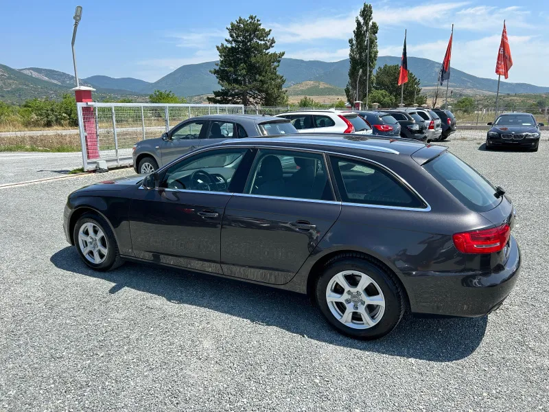 Audi A4 (KATO НОВА) Image 9