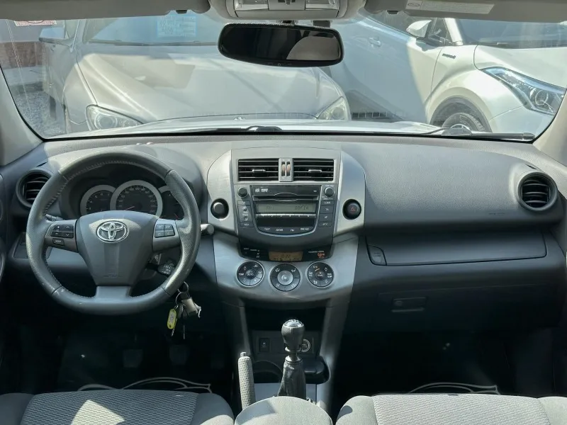 Toyota Rav4 2.2 D-4D 150HP FACELIFT EURO 5A Image 9