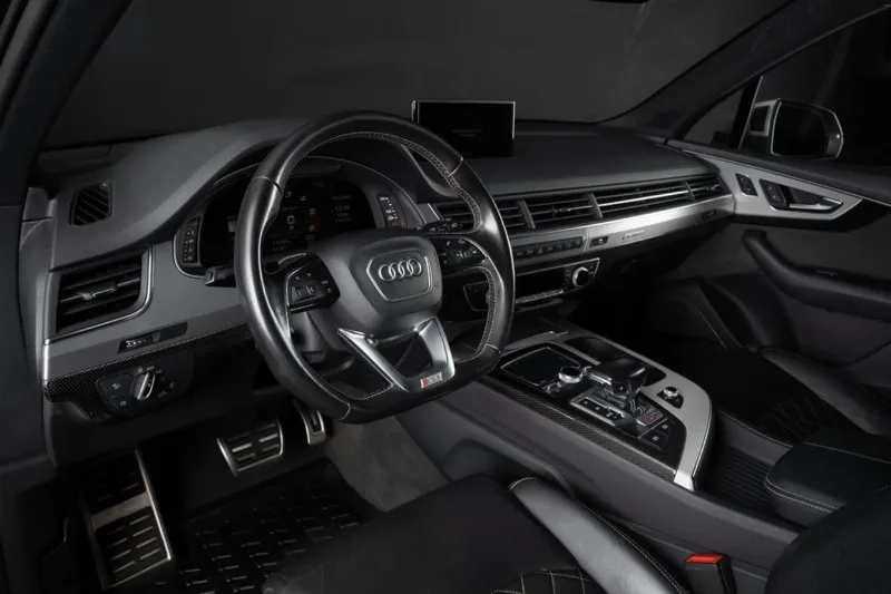 Audi SQ7 V8 Diesel Image 7