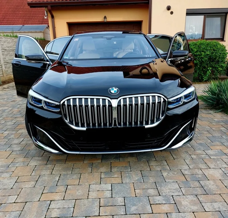 BMW 740 Ld xDrive Image 2