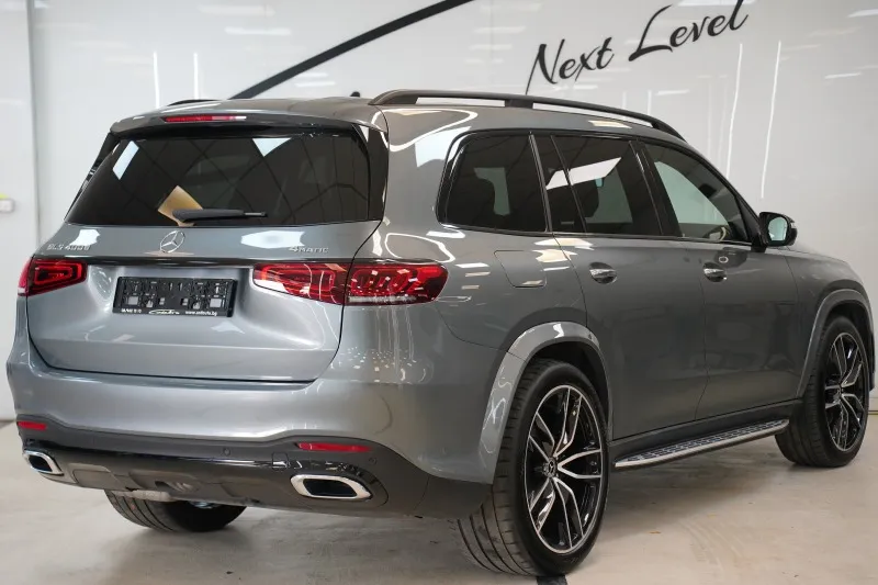 Mercedes-Benz GLS 400 d 4Matic AMG Line Night Package Image 4