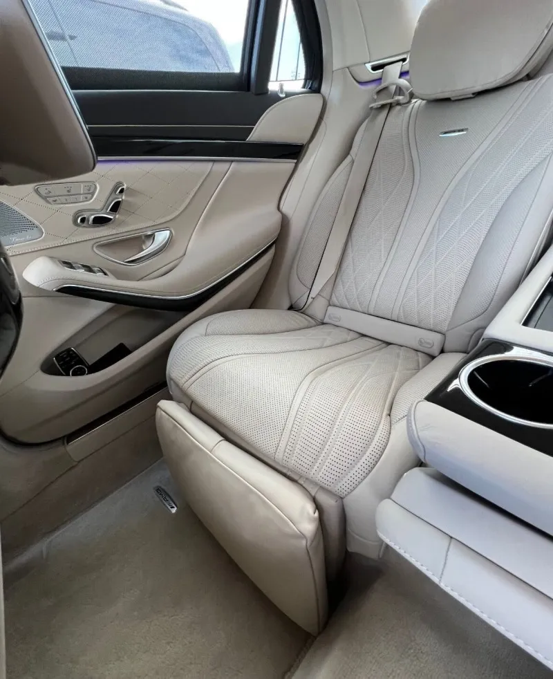 Mercedes-Benz S 63 AMG 4Matic L Image 9