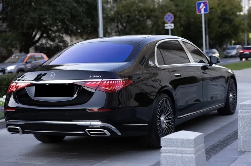 Mercedes-Benz S580 4Matic MAYBACH Image 4