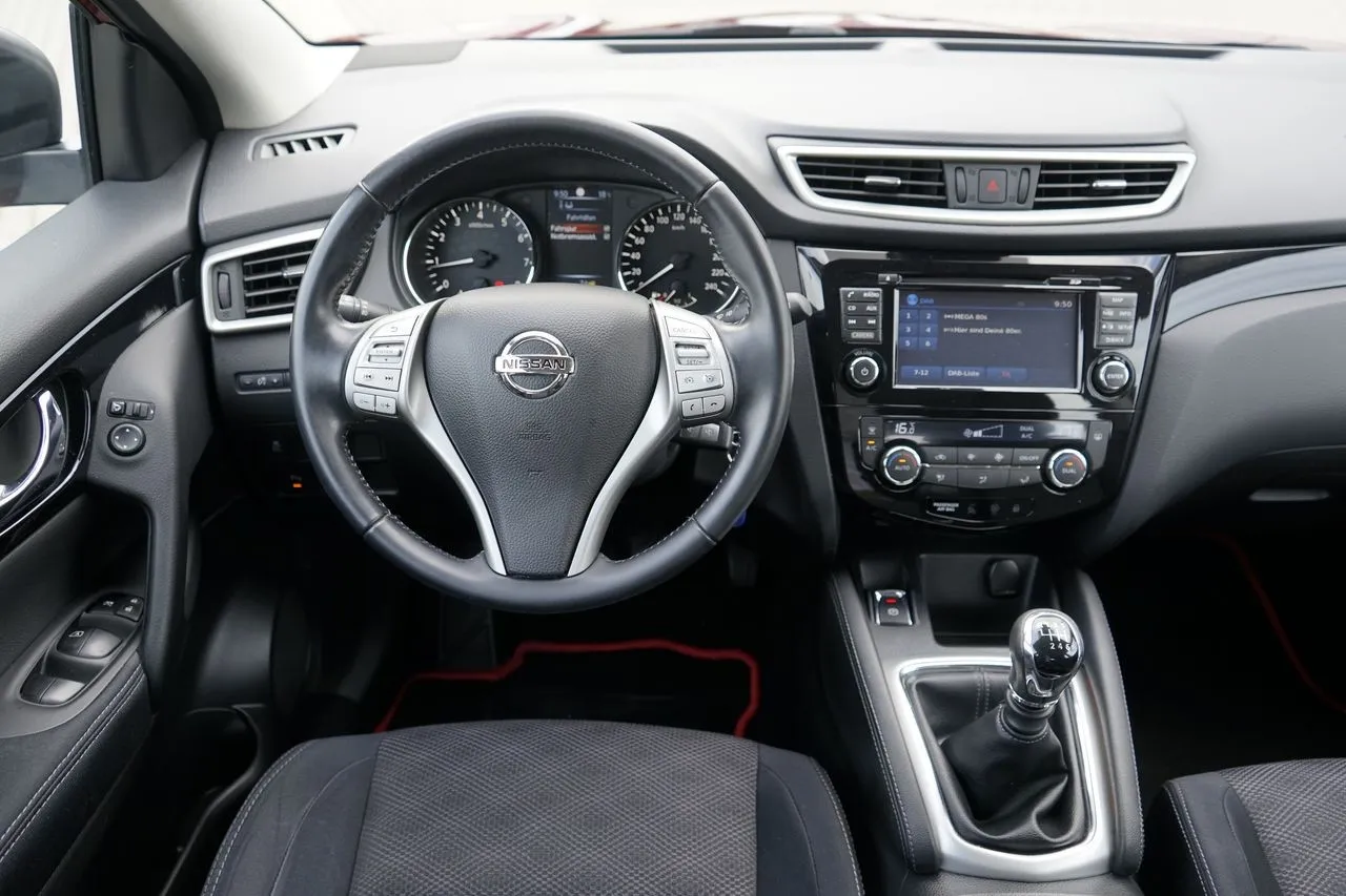 Nissan Qashqai 1.2 DIG-T...  Image 9