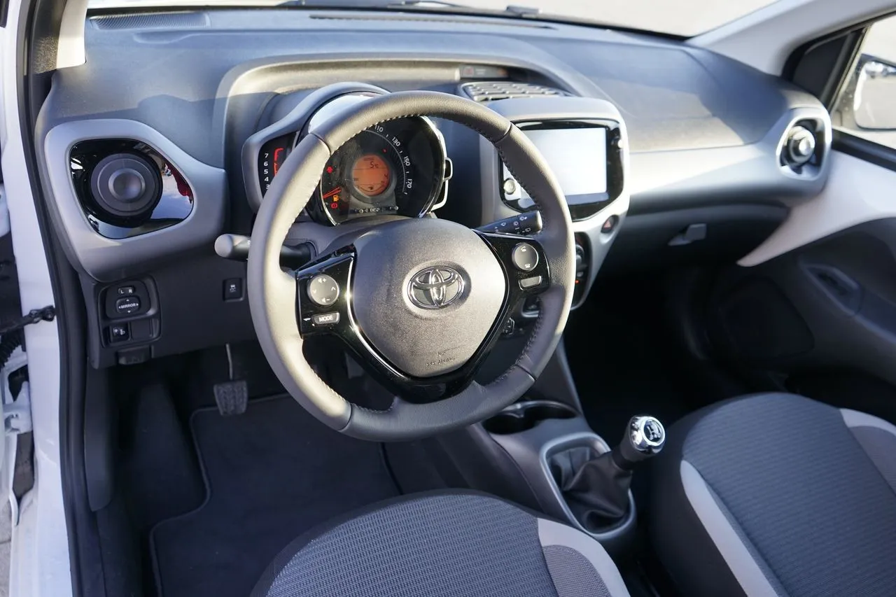 Toyota Aygo 1.0 Bluetooth...  Image 7