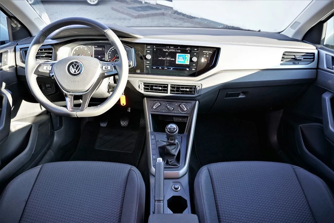 Volkswagen Polo 1.0 TSI Sitzheizung Bluetooth...  Image 9