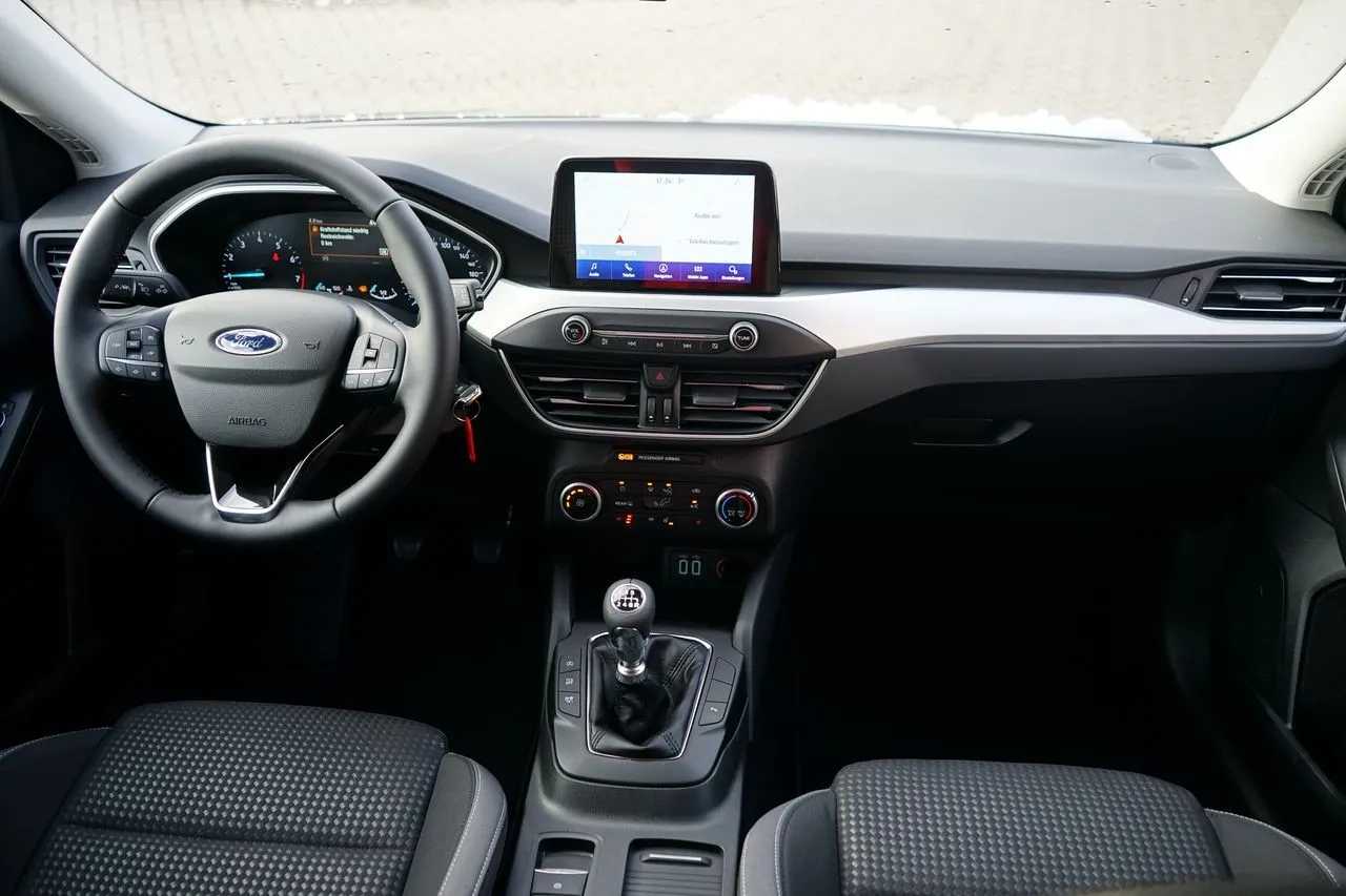 Ford Focus 1.0 EB Navi Sitzheizung LED  Image 9