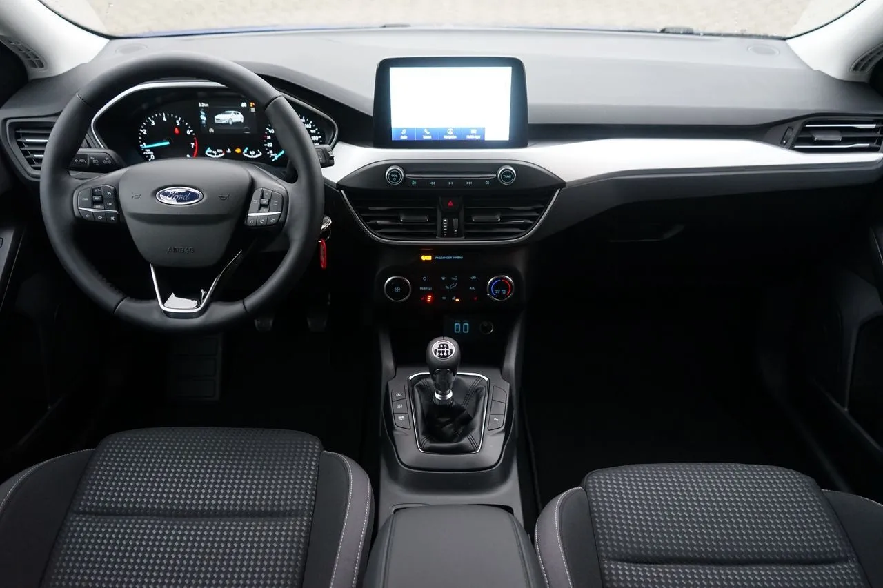 Ford Focus 1.0 EB Navi Sitzheizung LED  Image 9