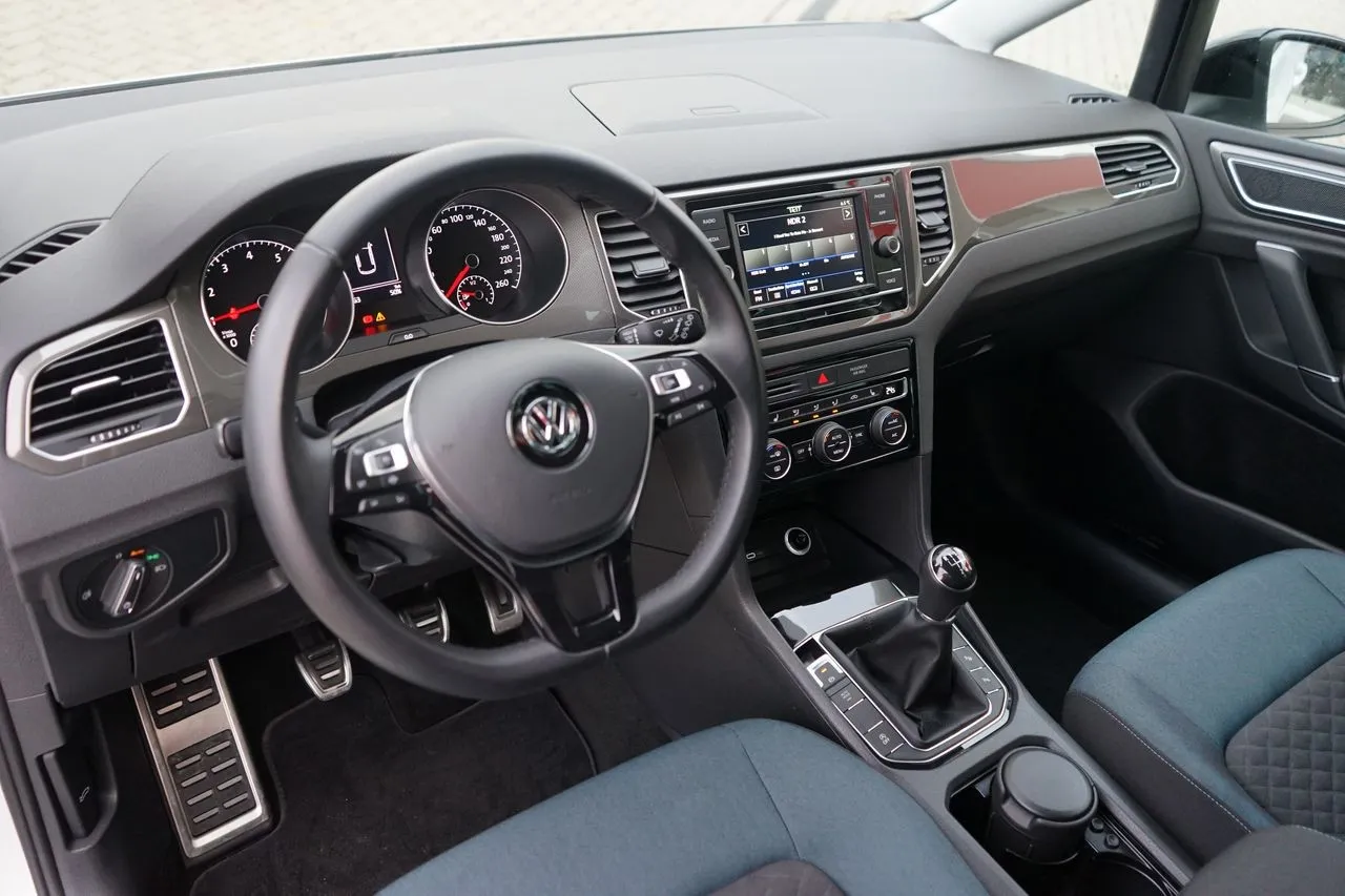 Volkswagen Golf Sportsvan 1.0 TSI IQ.Drive...  Image 8