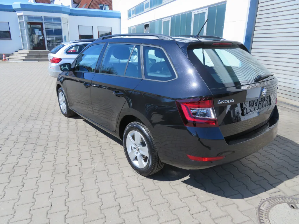 Skoda Fabia COMBI 1.0 TSI STYLE*PDC*LED*TEMPOMAT* Image 10