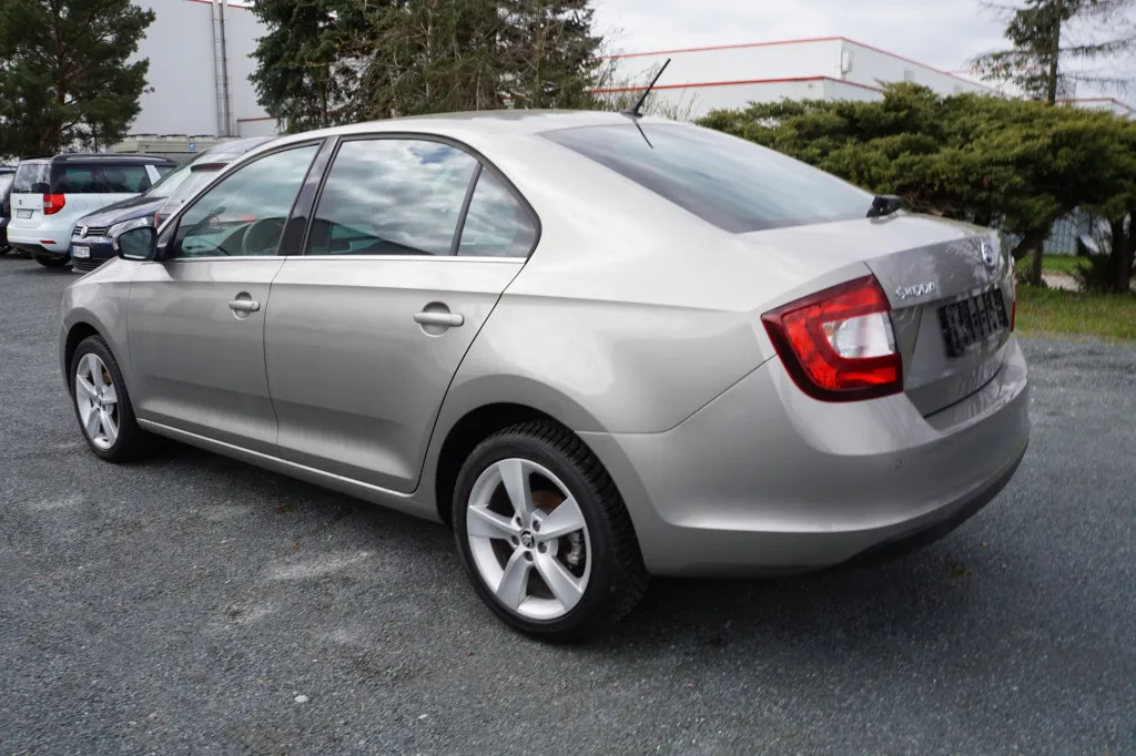 Skoda Rapid 1.0 TSI STYLE*TEMPOMAT*BI XENON* Image 9