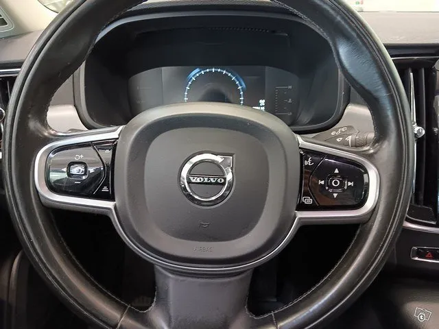 Volvo V90 D3 AWD Momentum aut Image 9