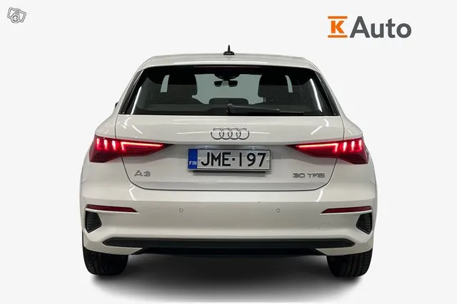 Audi A3 Sportback Business 30 TFSI 81kW MHEV S tronic *LED-ajovalot / Cruise / Drive Select / Lane Assist* Image 4