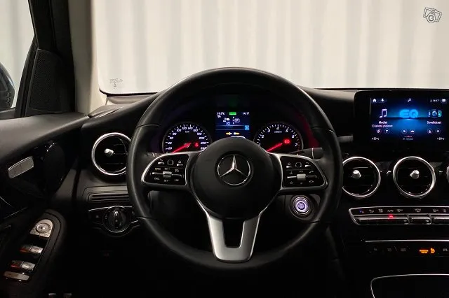 Mercedes-Benz GLC 300 e 4MATIC A Business EQ Power * Nahkasisusta / LED-ajovalot / P-Kamera / Vakkari* Image 8