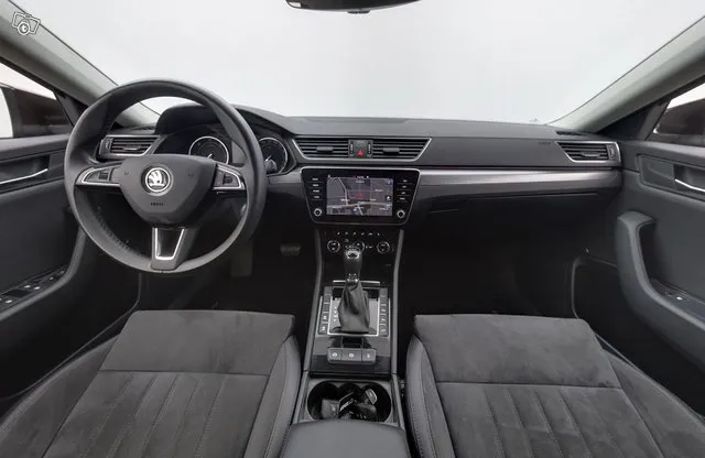 Skoda Superb 2,0 TDI 150 Style BusinessLine DSG Autom. / Pa-lämmitin / Canton / Ambient / Muistipenkki / Keyless Image 9