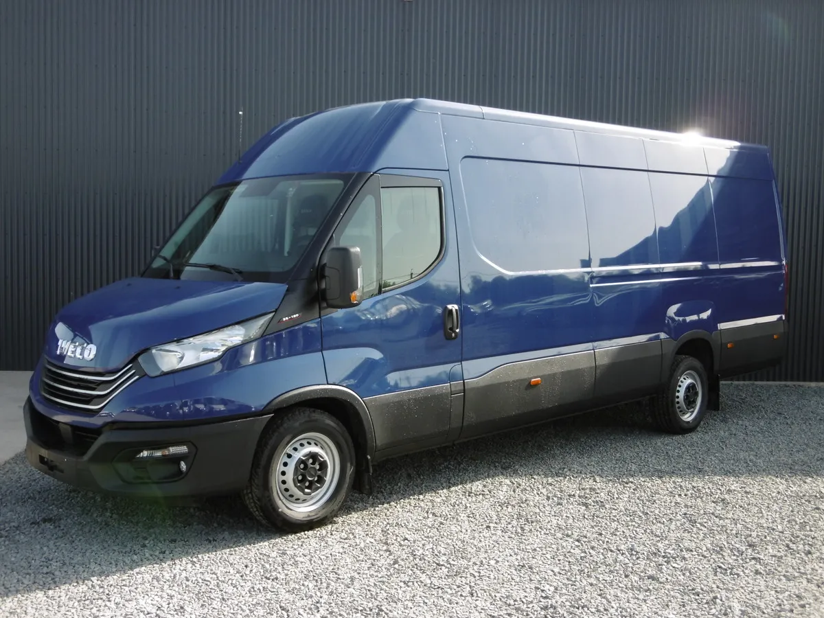 Iveco DAILY TD 180 FOURGON 35S18 EMPATTEMENT 4100L H2 Image 1
