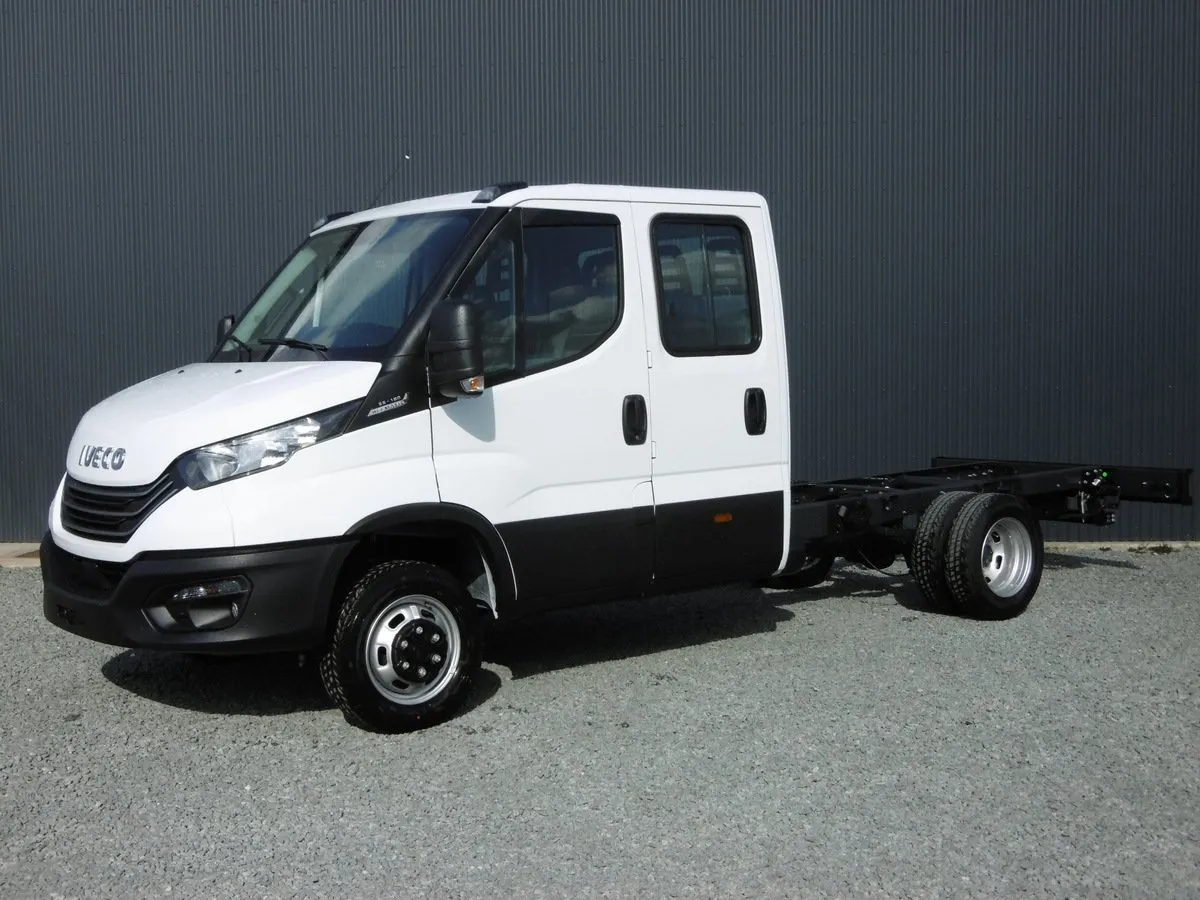 Iveco DAILY TD 180 CABINE 6+1 35C18 RJ EMPATTEMENT 3750 Image 1