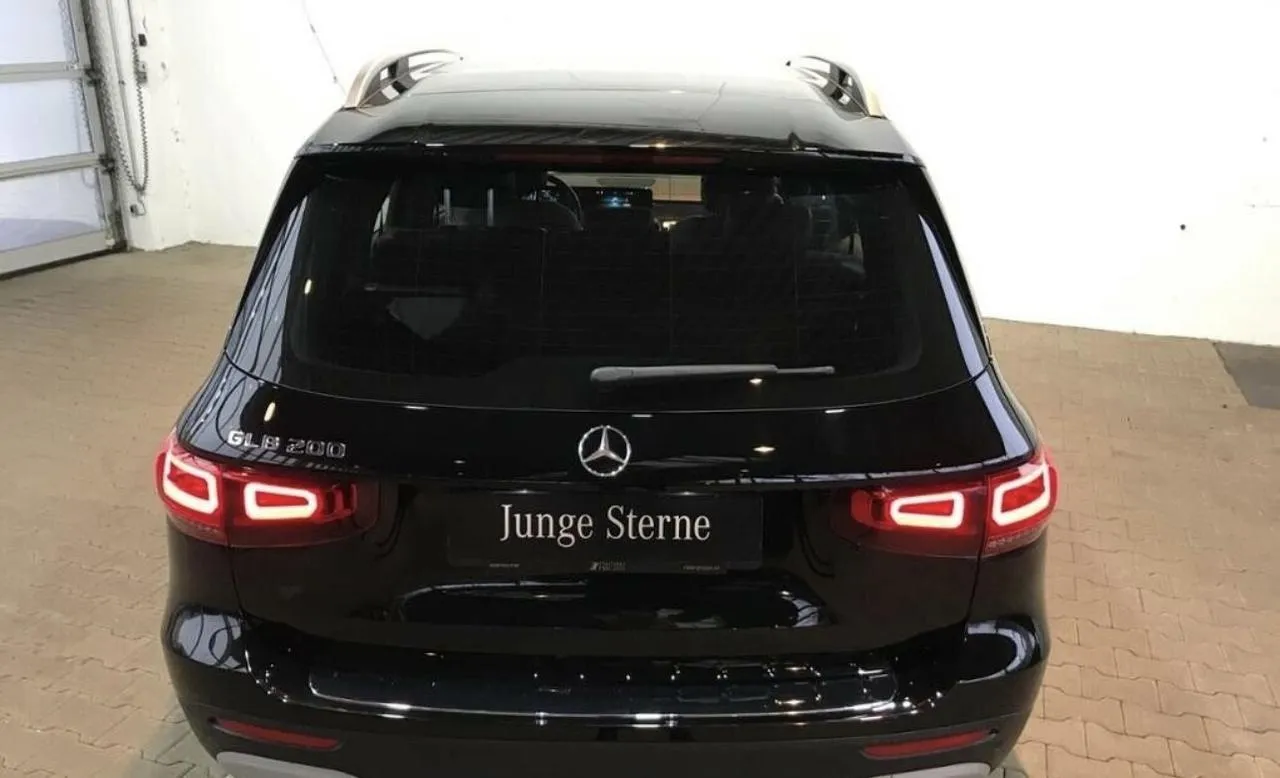 MERCEDES BENZ Classe GLB  Image 3