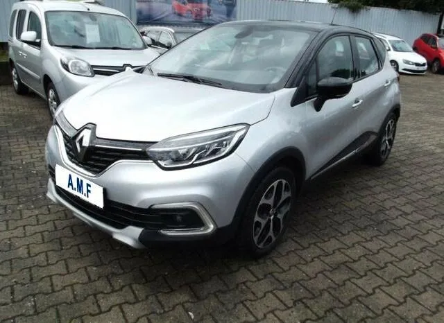 RENAULT Captur  Image 1