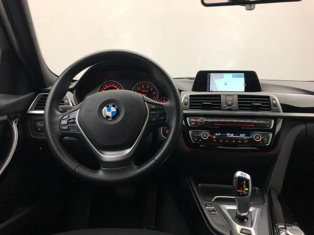 BMW 330 330e Automaat Executive Navi Xenon incl. BTW VERKOCHT!!! Image 4