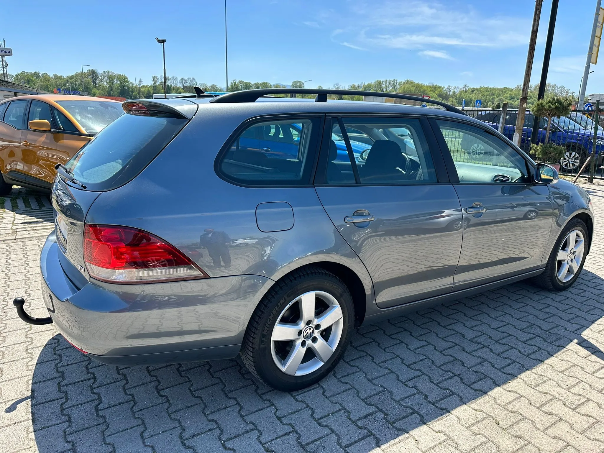 Volkswagen Golf 6 1.6 TDI GRADIRAN Image 5