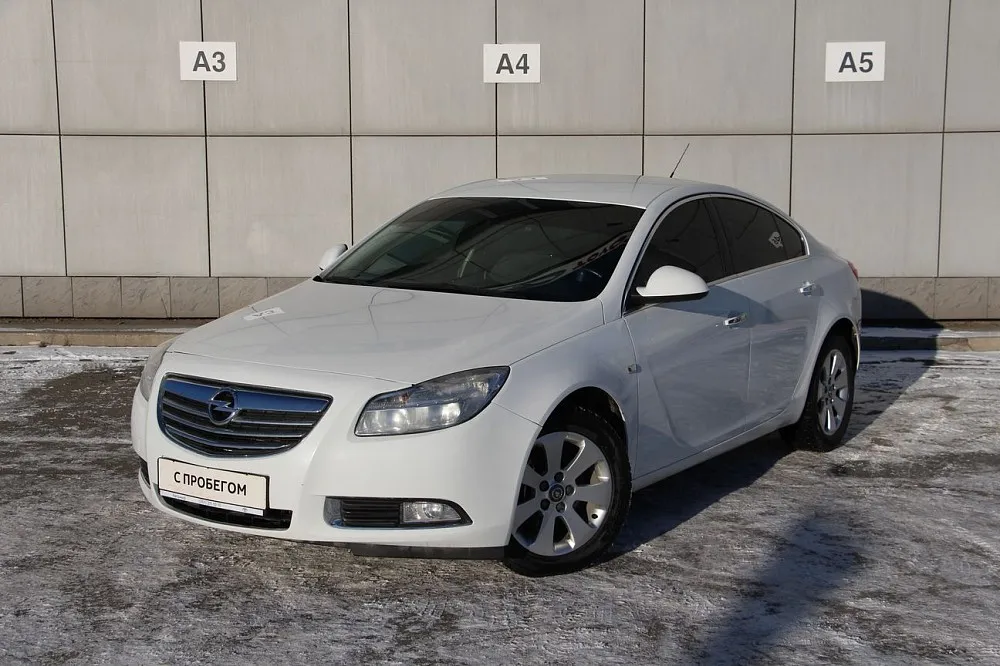 Opel Insignia  Image 1