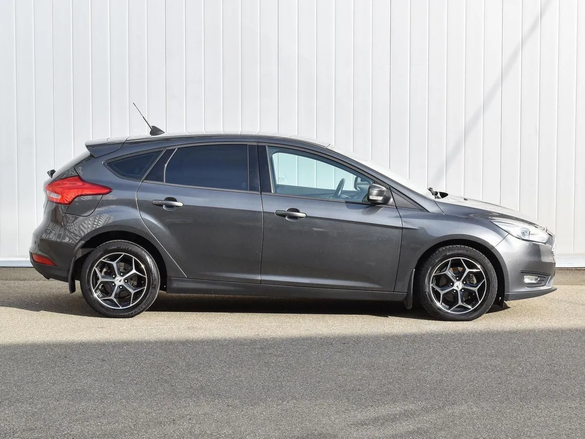Ford Focus  Image 10