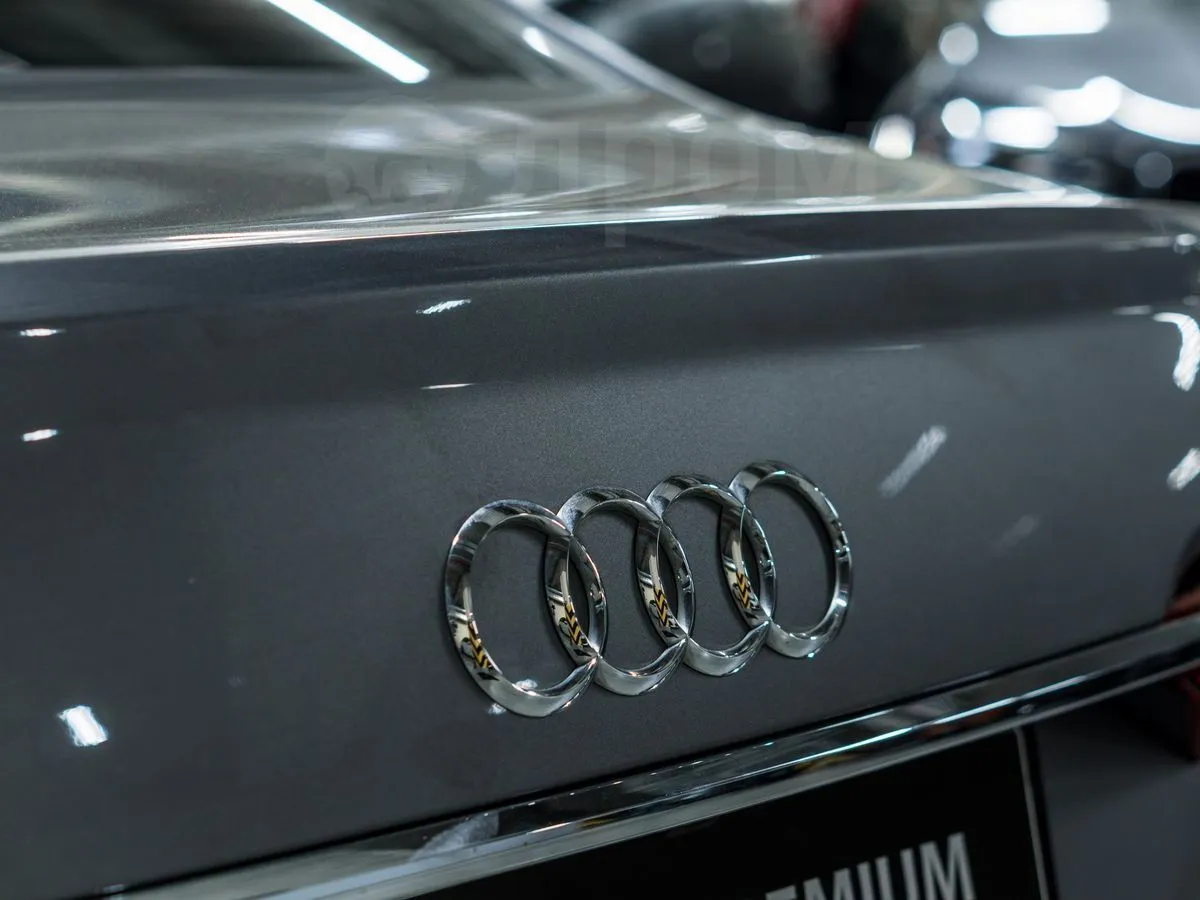 Audi A6  Image 9