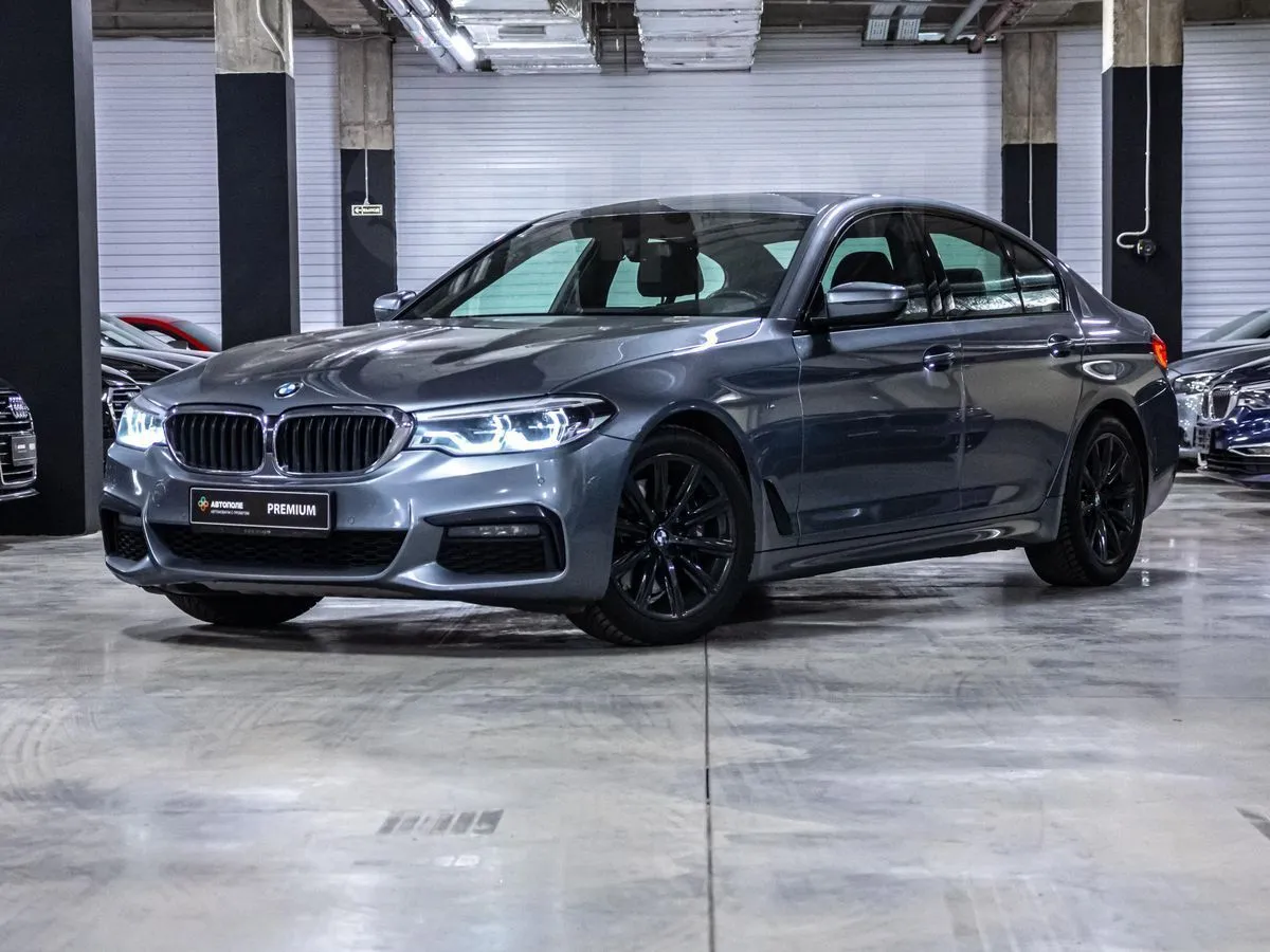 BMW 5-Series  Image 1