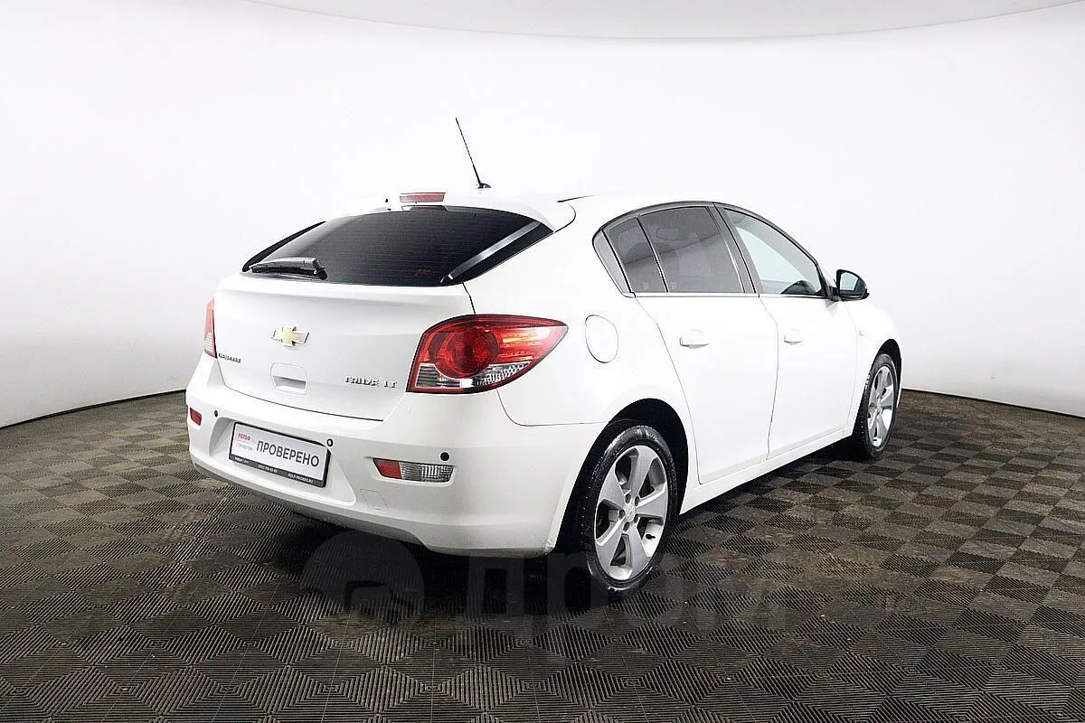 Chevrolet Cruze  Image 5