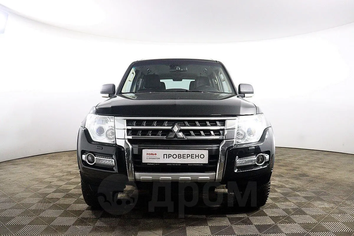 Mitsubishi Pajero  Image 2