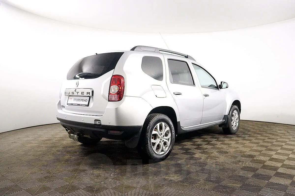 Renault Duster  Image 5