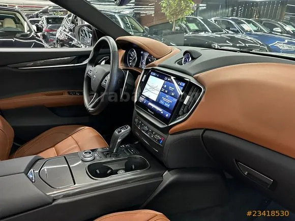 Maserati Ghibli 2.0 Image 10
