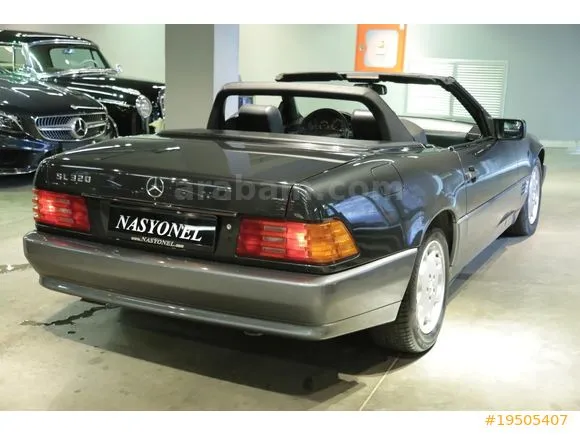 Mercedes - Benz SL 320 Image 10