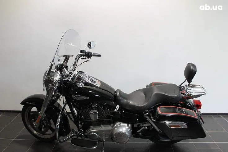 Harley-Davidson FLD  Image 8