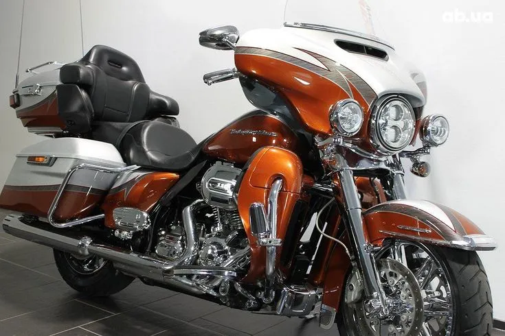 Harley-Davidson FLHTKSE  Image 1