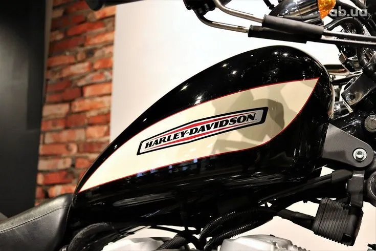Harley-Davidson XL  Image 2