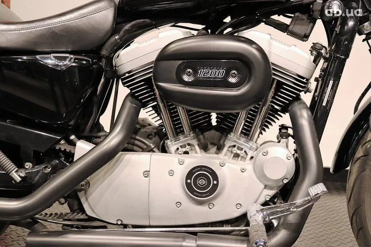 Harley-Davidson XL  Image 3